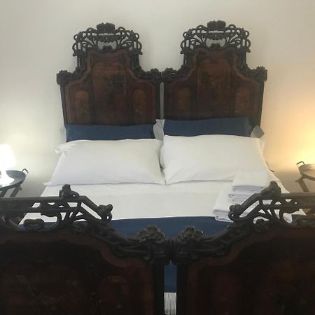 Aragona Rooms Палермо Екстериор снимка
