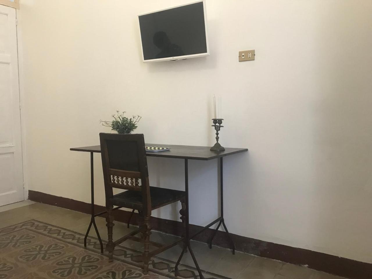 Aragona Rooms Палермо Екстериор снимка