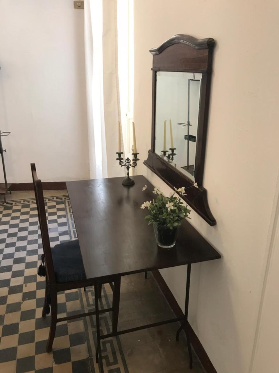 Aragona Rooms Палермо Екстериор снимка