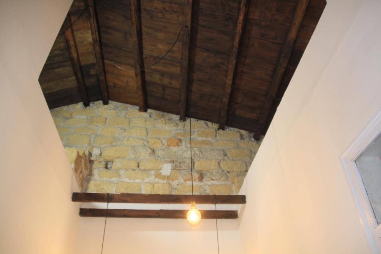 Aragona Rooms Палермо Екстериор снимка