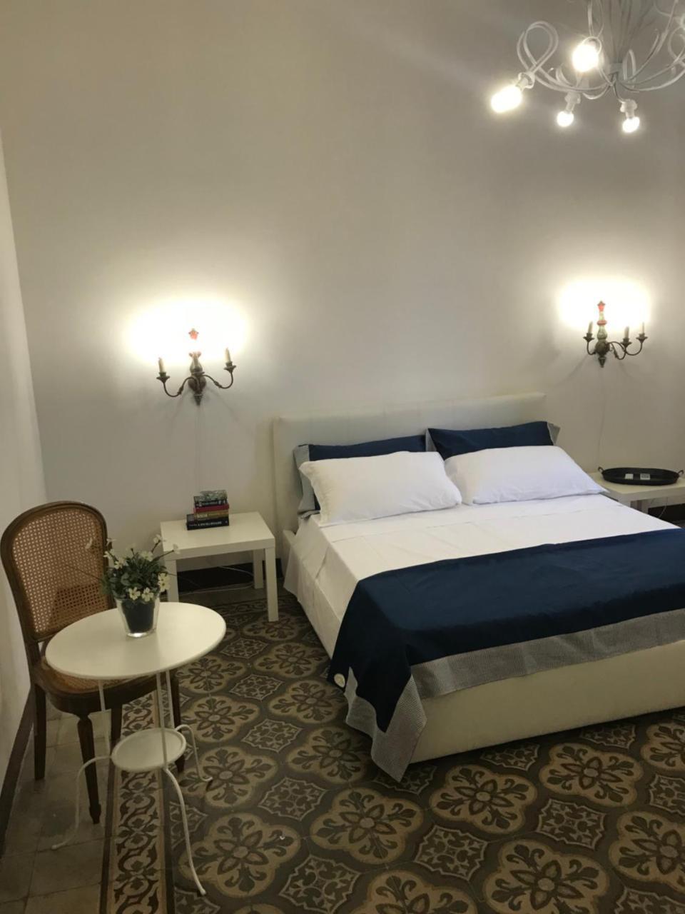 Aragona Rooms Палермо Екстериор снимка